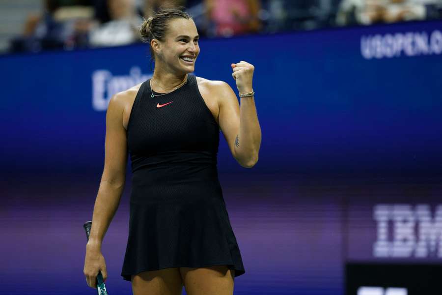 Sabalenka comemora a vitória