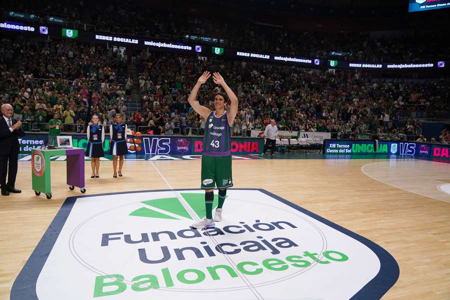 La fiesta final de Carlos Suárez como jugador de baloncesto