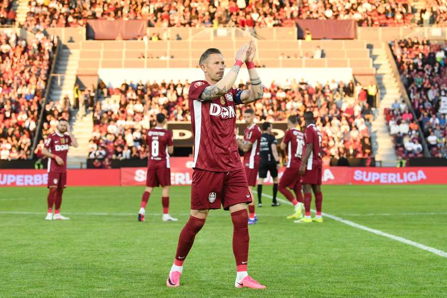 CFR Cluj a încheiat sezonul actual pe locul 3 în play-off / Ciprian Deac s-a retras din fotbal CFR Cluj a încheiat sezonul actual pe locul 3 în play-off / Ciprian Deac s-a retras din fotbal
