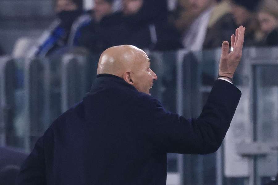 Spalletti litiga col tifoso durante Juventus-Benfica