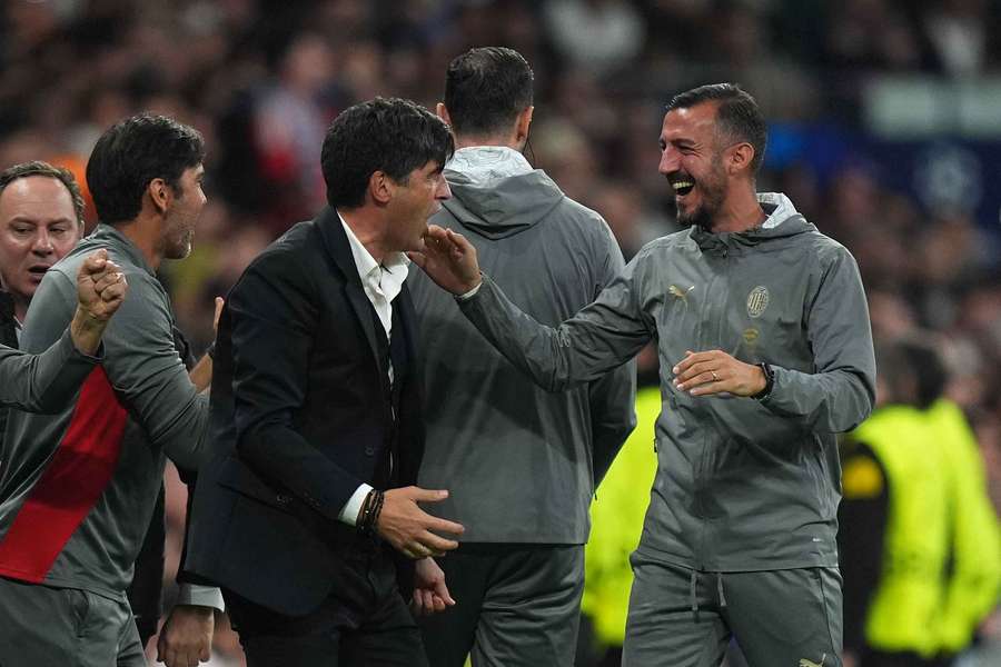 Paulo Fonseca esulta per la vittoria del Milan contro il Real Madrid