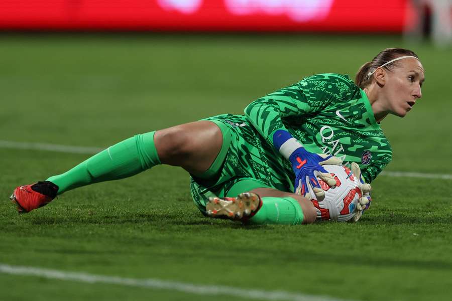 Katarzyna Kiedrzynek com o PSG em setembro passado