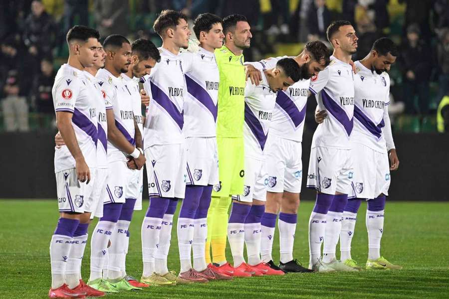 LIVE 17:00 Superliga.