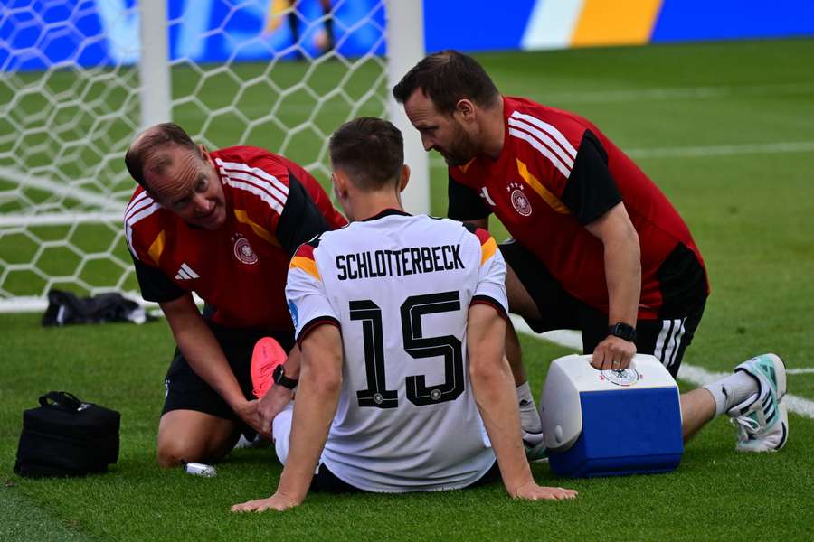 Wielka strata dla Niemców. Nico Schlotterbeck nie zagra już do końca mistrzostw świata Wielka strata dla Niemców. Nico Schlotterbeck nie zagra już do końca mistrzostw świata