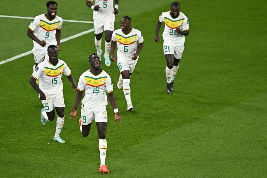 Coppa del Mondo, il Senegal abbatte un Qatar che ci prova fino alla fine