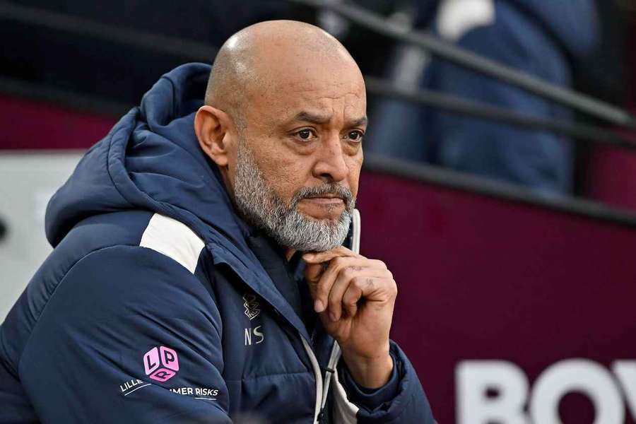 Shock manager emerges on West Ham shortlist as Nuno sacking considered