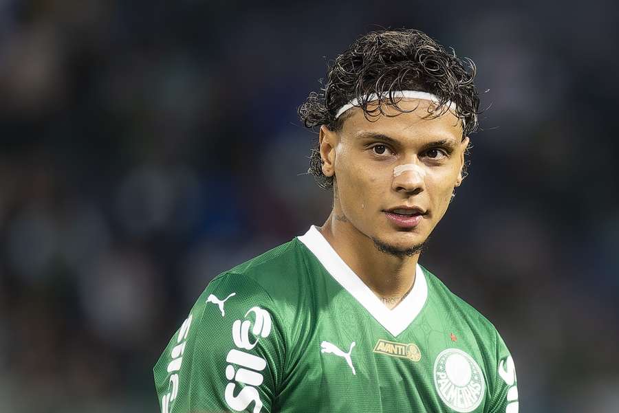 Richard Rios deve ser titular no jogo do Palmeiras