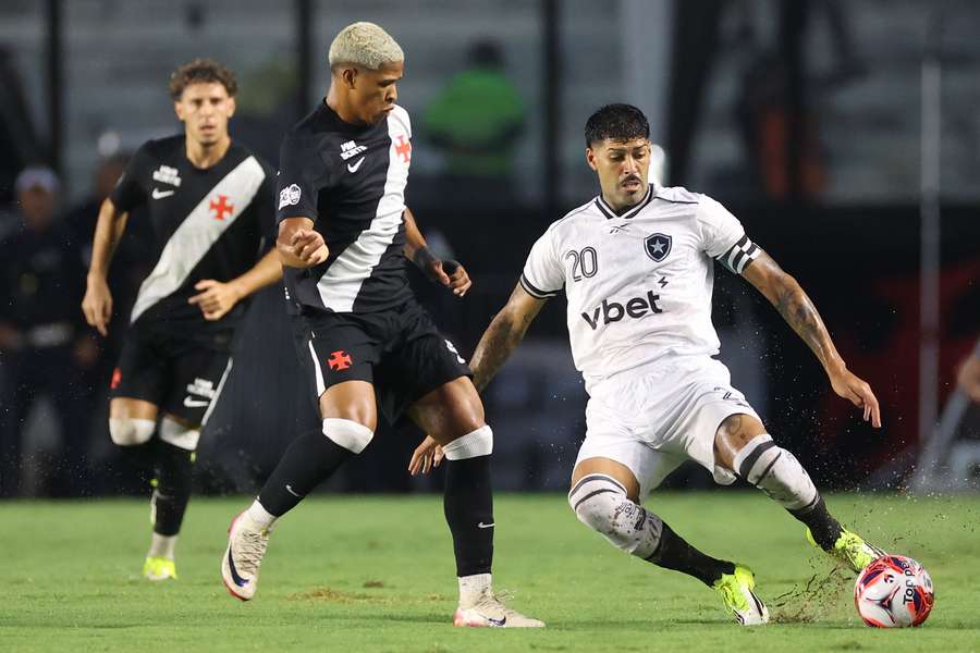 Vasco encerrou jejum contra seu rival