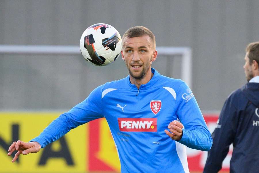 Tomáš Souček na tréninku národního týmu. Tomáš Souček na tréninku národního týmu.