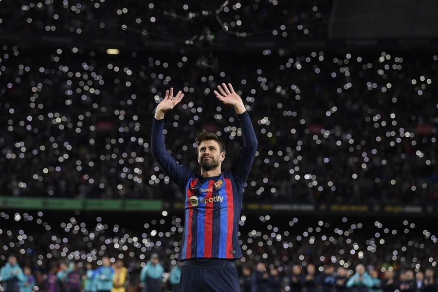 Piqué despediu-se de Camp Nou depois de 14 anos com a camisola do Barcelons