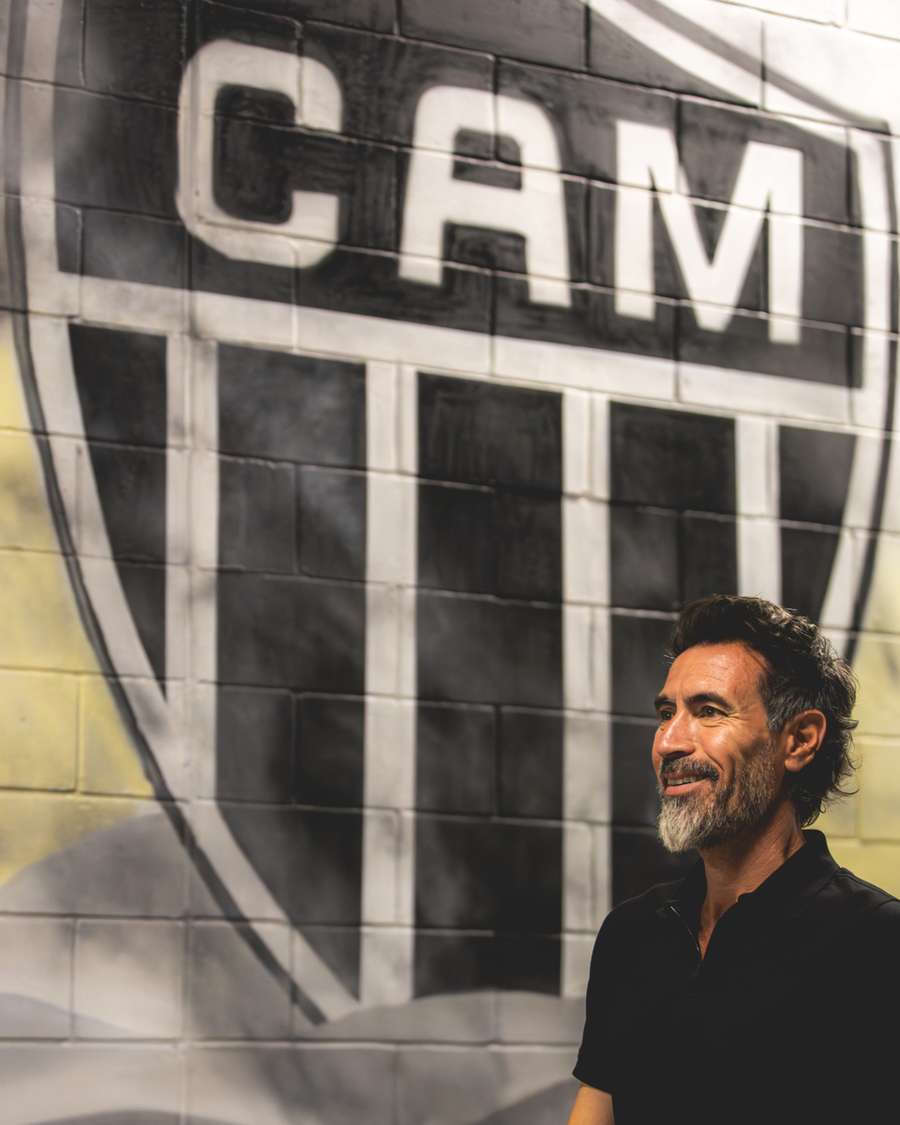 Eduardo Domínguez renova a esperança de conquistas do Atlético-MG