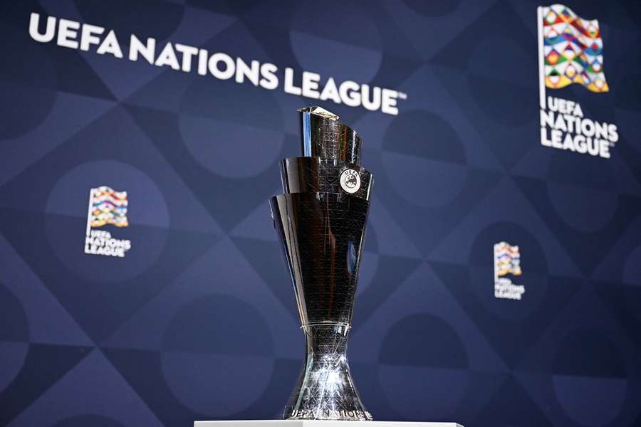 Trofeul acordat câștigătoarei UEFA Nations League