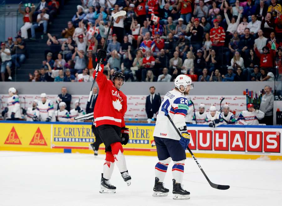 Scheifele zažehnal šok v prvej tretine duelu proti Nórom. Scheifele zažehnal šok v prvej tretine duelu proti Nórom.