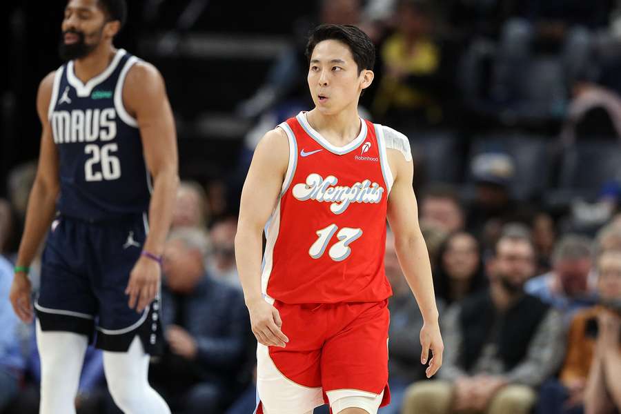 El japonés Kawamura es el jugador más bajo de la NBA en 2025, con 1,73 m de altura El japonés Kawamura es el jugador más bajo de la NBA en 2025, con 1,73 m de altura