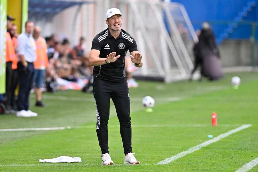 Zlín na odpis? V kabině ani nebudu nic říkat, tohle se neslučuje s ligovým fotbalem, hlesl kouč Zlín na odpis? V kabině ani nebudu nic říkat, tohle se neslučuje s ligovým fotbalem, hlesl kouč