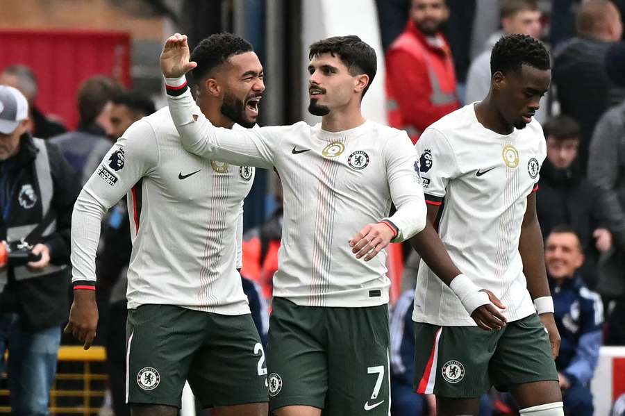 Pedro Neto foi o nome do jogo no City Ground
