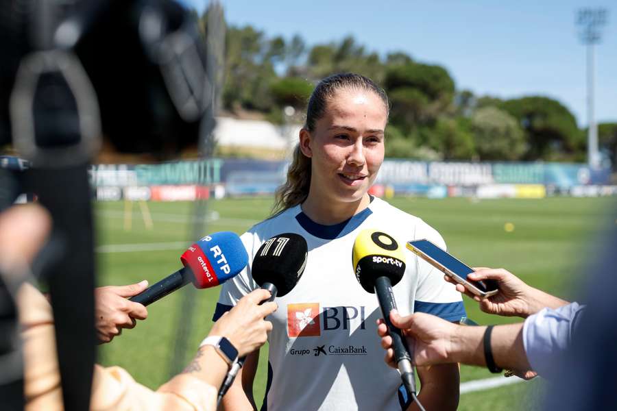 Carolina Santiago falou aos jornalistas Carolina Santiago falou aos jornalistas