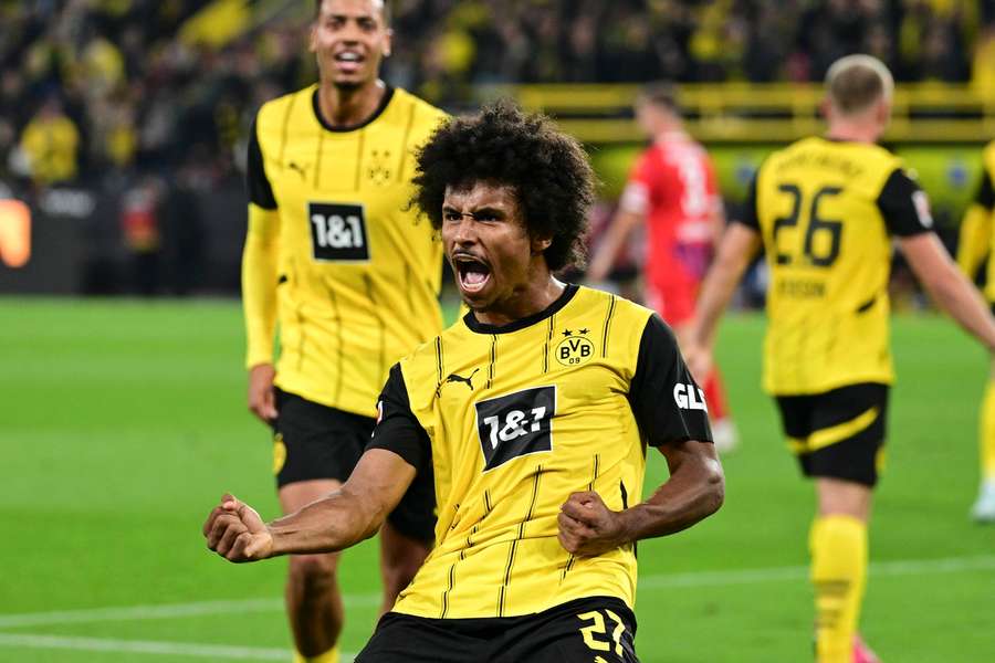 Adeyemi mostrou seu faro de matador no Signal Iduna Park