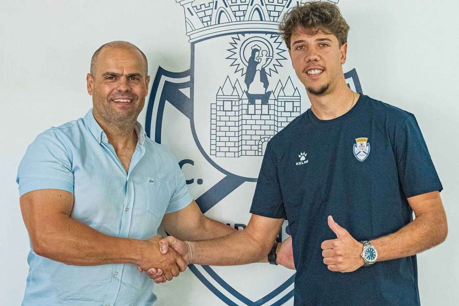 Francisco Meixedo oficializado no Feirense
