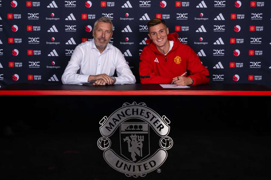 Benjamin Sesko a signé son contrat.
