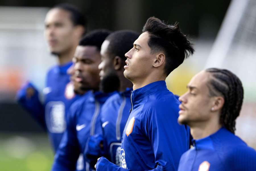 Het Nederlands elftal tijdens een training in Zeist