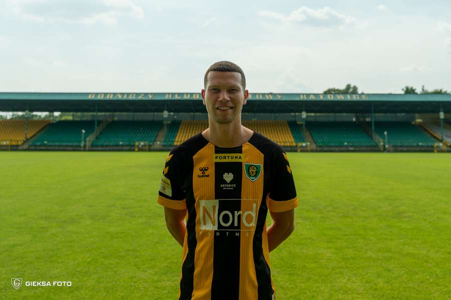 Mateusz Mak podpisał umowę z GKS Katowice. Pomocnik znów będzie pracował z byłym trenerem