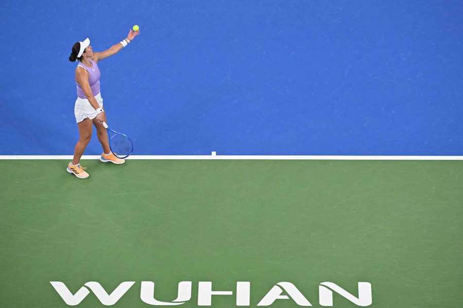 Tenis Flash: Magdalena Fręch i Iga Świątek walczą o ćwierćfinał w Wuhanie