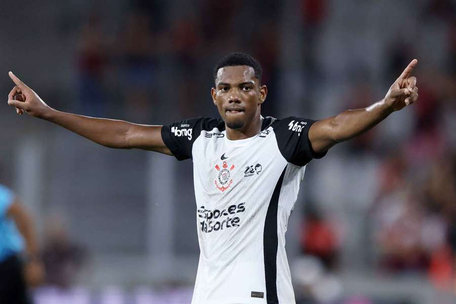 AC Milan in advanced talks for Corinthians midfielder Andre AC Milan in advanced talks for Corinthians midfielder Andre