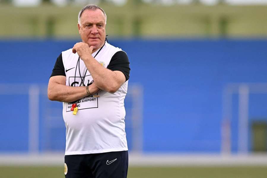 Dick Advocaat by se mohl vrátit na lavičku Curacaa.