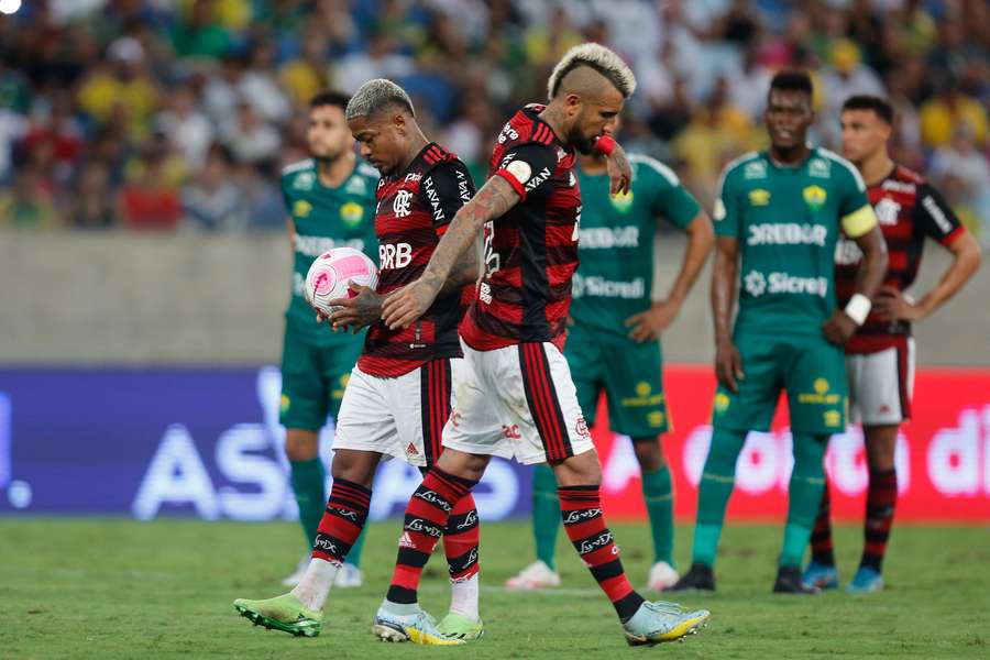 Marinho teve "aval" de Vidal para bater pênalti contra o Cuiabá