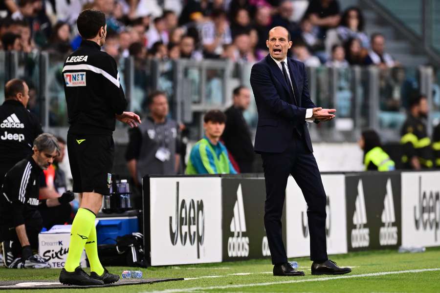 Allegri não quis entrar em polêmica com a arbitragem