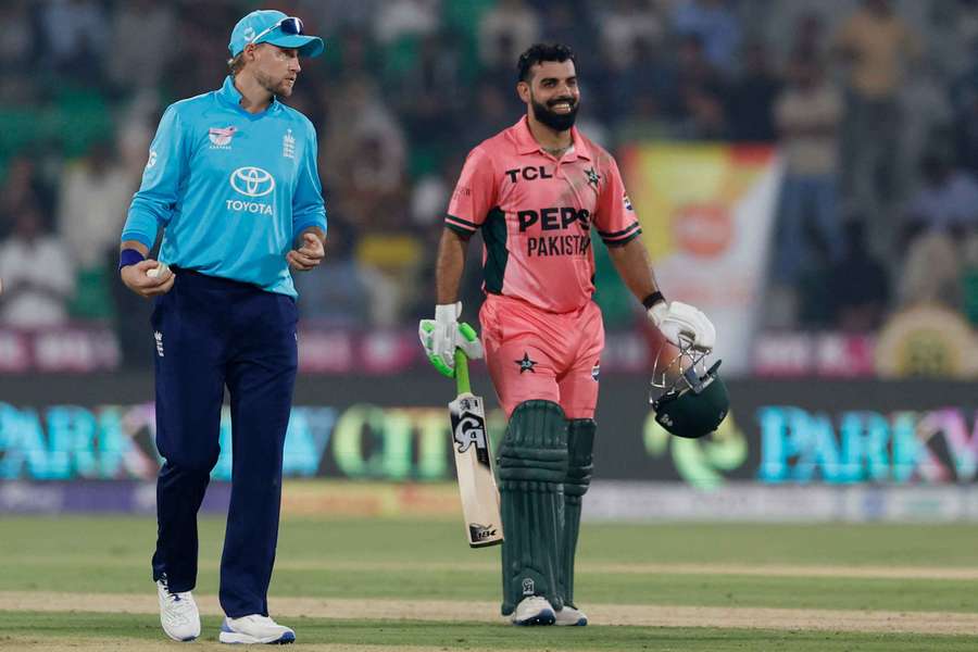 England's Joe Root and Pakistan's Shadab Khan