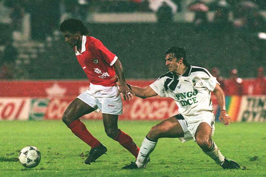 Valdo vestiu as cores do Benfica