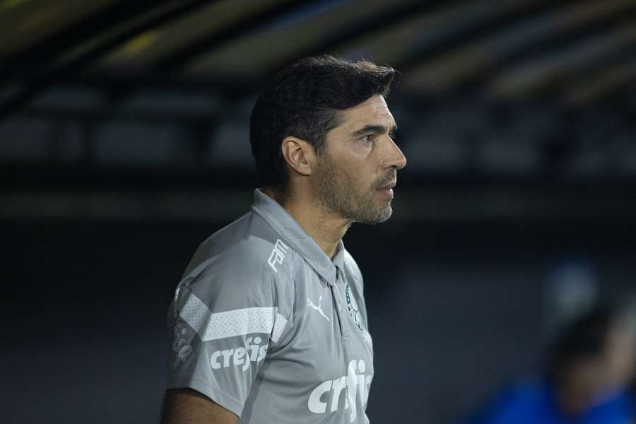 Abel Ferreira gostou da atuação dos jovens contra o Bragantino