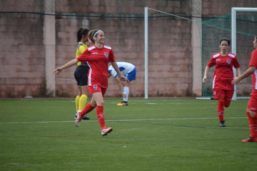 Gabi estreou-se no futebol sénior com 14 anos Gabi estreou-se no futebol sénior com 14 anos