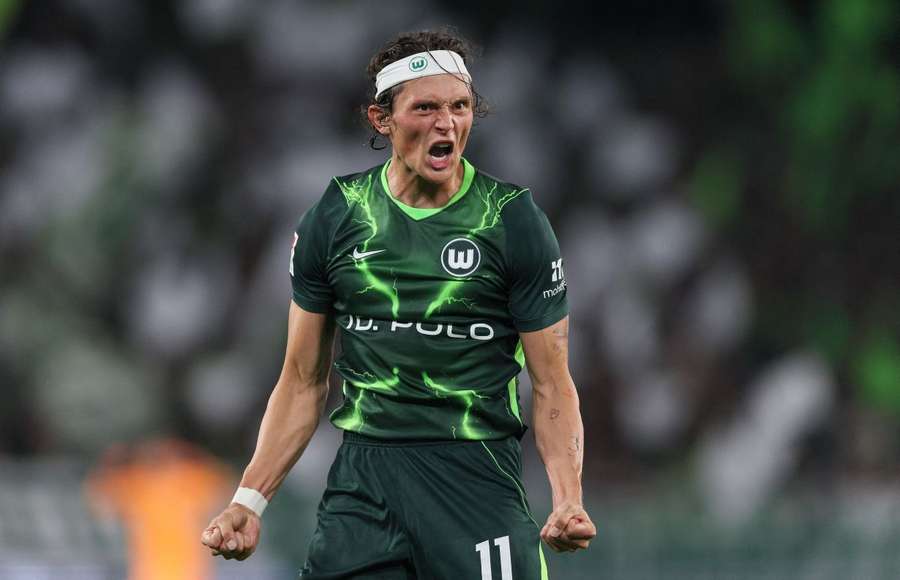 Noch ungewohnt: Reese im Wolfsburg-Trikot Noch ungewohnt: Reese im Wolfsburg-Trikot