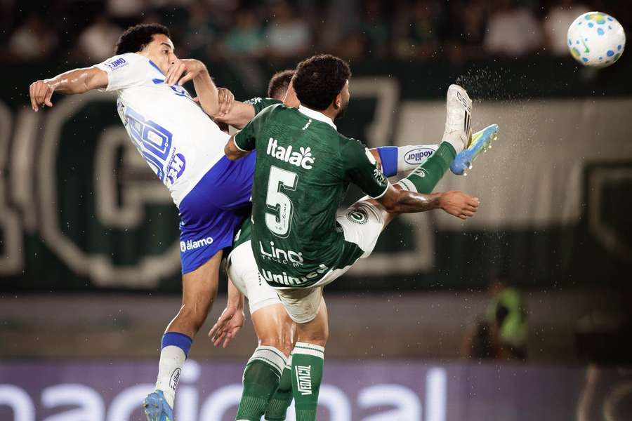 Igualdade permaneceu no Serra Dourada