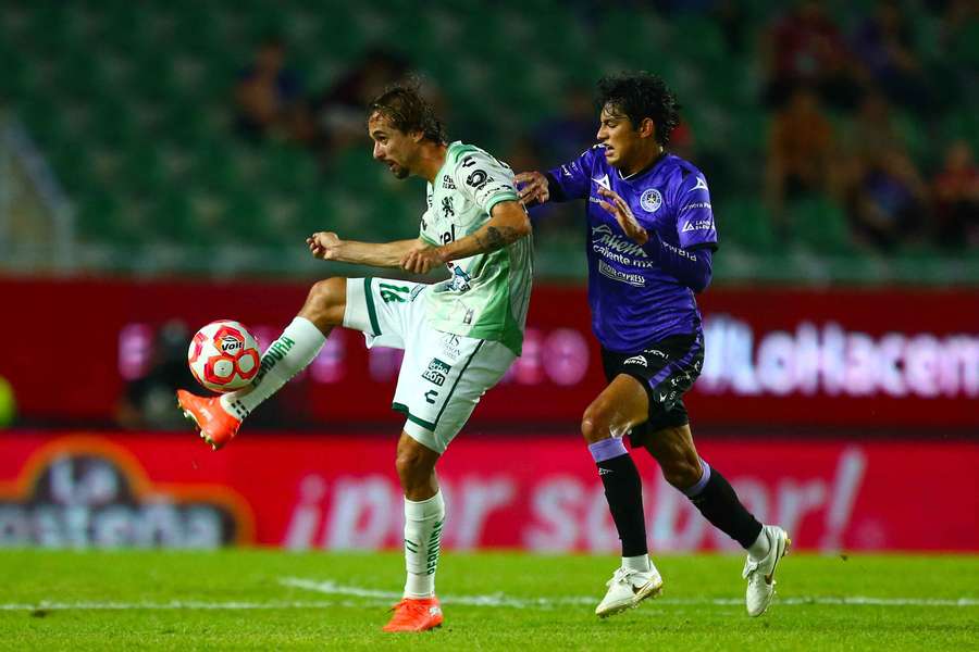 Mazatlán y León se enfrentaron horas este viernes