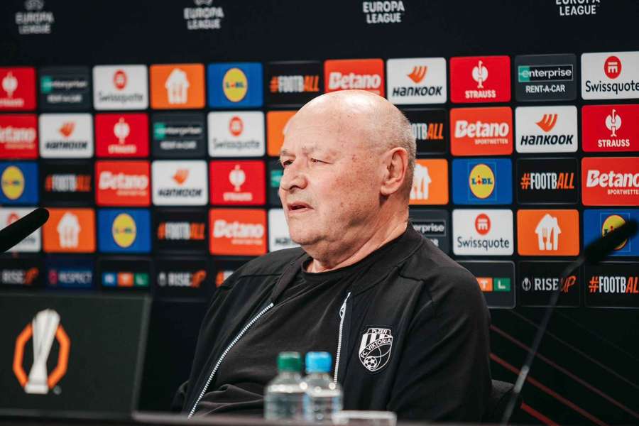 Miroslav Koubek na předzápasové tiskové konferenci.