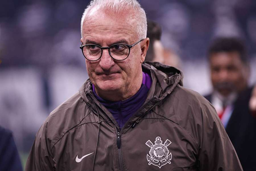 O técnico assumiu o Timão em abril O técnico assumiu o Timão em abril