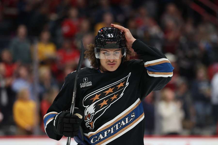 Milano hrál NHL naposledy za Washington.