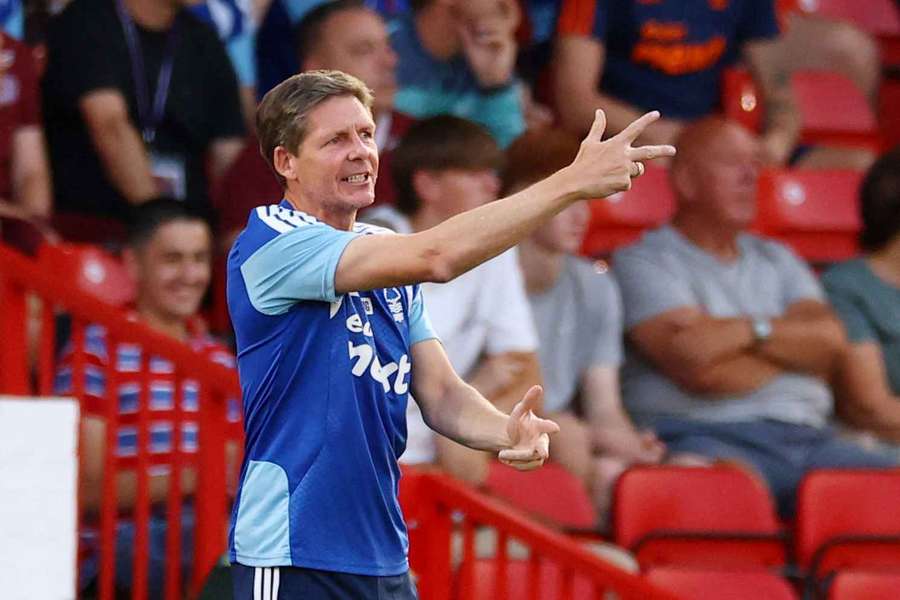 Forest confirm the signing of Steven Benda as he joins exciting project under Glasner