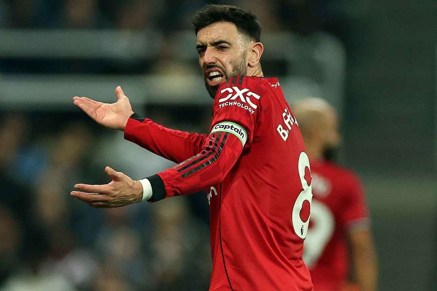 Man Utd boost as Fernandes contract talks kickoff Man Utd boost as Fernandes contract talks kickoff