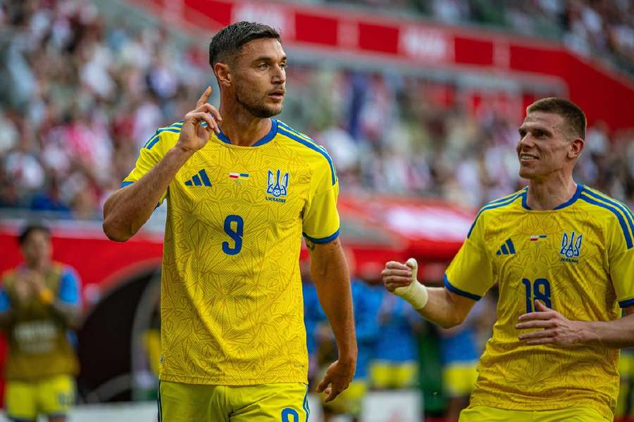 Ukraine celebrate taking the lead