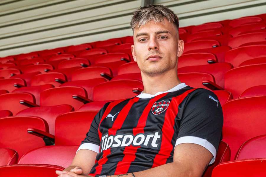 Univerzál Michal Tomič mění Slavii za Trnavu.
