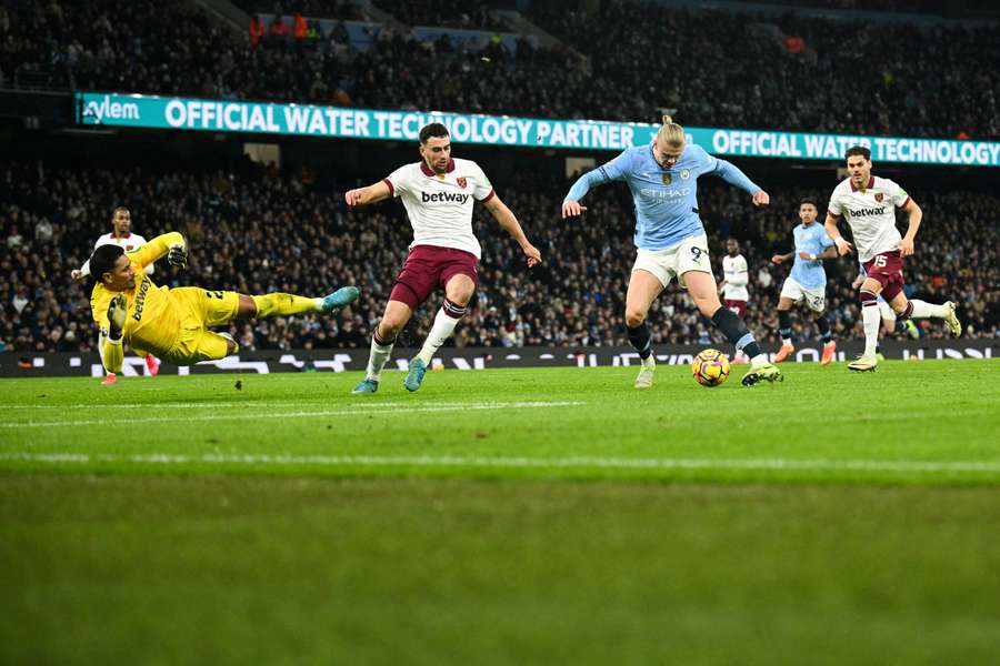 Haaland bisou na vitória do Manchester City