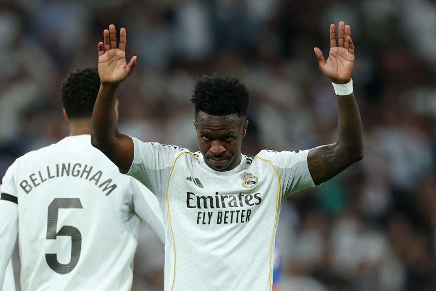 Vini Jr. fez o segundo gol do Real Madrid contra o Alavés