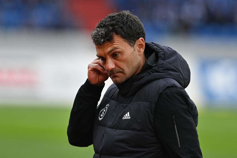 Trenér Sparty B Luboš Loučka má o čem přemýšlet.