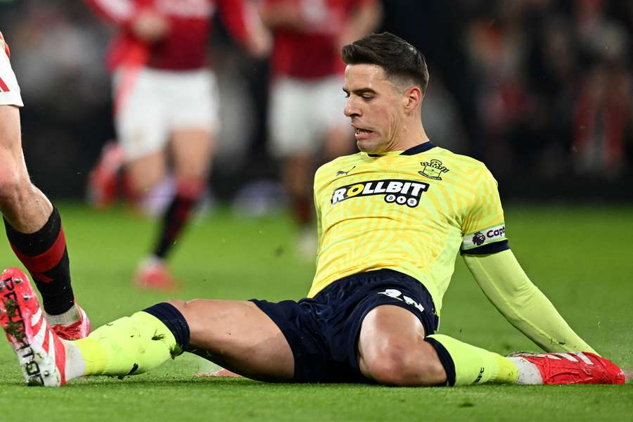 Gol (i błędy) Jana Bednarka, kolejny blamaż United Amorima i cenna wygrana Evertonu