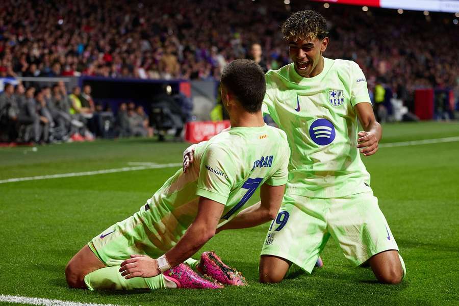 Ferran Torres garantiu a vitória do Barcelona sobre o Atlético de Madrid